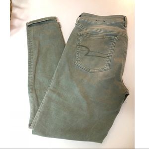 American Eagle jeggings Sage color size 10